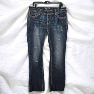 Ariya Jeans Juniors Women's Size 13/14‎ Blue Denim Stitch Embroidered Distressed